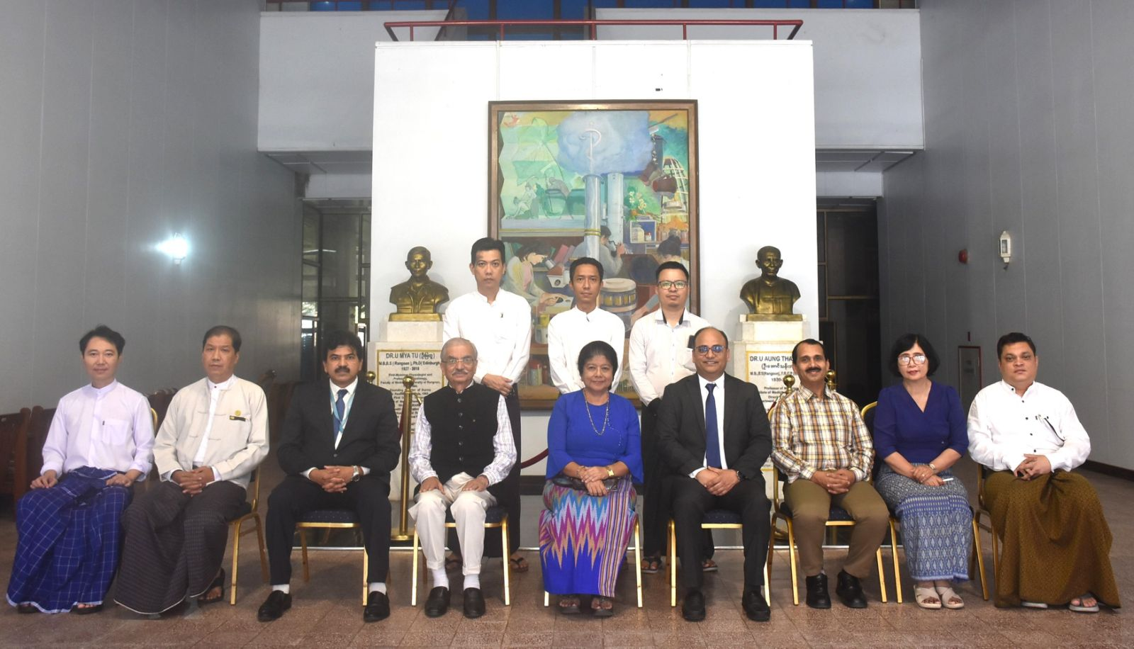 ကာကွယ်ဆေးထိုးနှံတိုက်ကျွေးခြင်းဆိုင်ရာ နှစ်ဝက်လုပ်ငန်းဆန်းစစ်ခြင်း( Mid-term Evaluation mission) ဆောင်ရွက်နေသည့် ကမ္ဘာကျန်းမာရေးအဖွဲ့ (WHO-SERO)မှ တာဝန်ရှိသူများနှင့် တွေ့ဆုံခြင်း